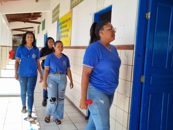 Aplicação das provas do Saeb movimenta escolas estaduais no interior da Bahia