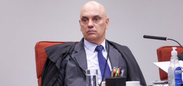 Deputados investigados pelo STF assinam impeachment de Alexandre de Moraes