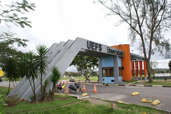 Docentes das universidades estaduais paralisarão as atividades na próxima segunda-feira, 19; Em Feira de Santana, haverá ato em frente à UEFS