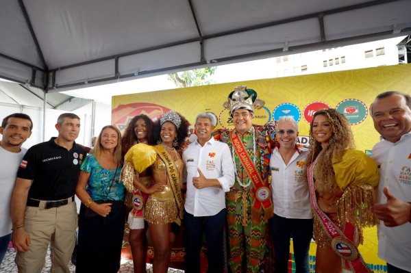 Governador participa da abertura oficial do Carnaval 2024, na Praça Castro Alves