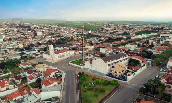 Jaguaquara completa 103 anos de emancipação política firmando-se como cidade polo do Vale do Jiquiriçá