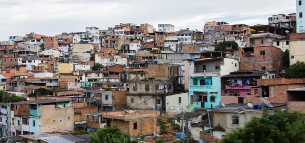 Salvador completa mais um ano com antigo desafio de superar desigualdade social