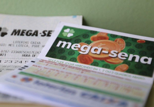 Sem acertadores, Mega-Sena acumula e pode pagar R$ 16 milhões no sábado (13)