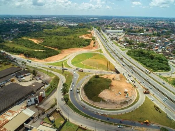 Tráfego na BR-324 será alterado para obra de duplicação de adutora