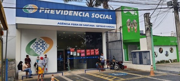 Vereador quer investigação de suposto vínculo de peritos do INSS com empresas privadas em Feira