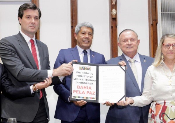 Vitrine do governo Jerônimo, projeto ‘Bahia pela Paz’ está parado há 2 meses na Alba