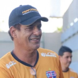 Morre aos 59 anos, Barbosinha, ex-treinador do Jacuipense