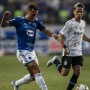 Procuradoria do STJD denuncia Cruzeiro e Grêmio por cantos homofóbicos