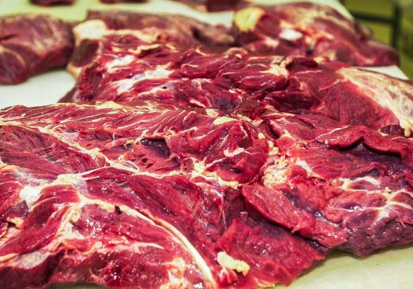 Aumento na produção de carnes deve reduzir preços para o consumidor