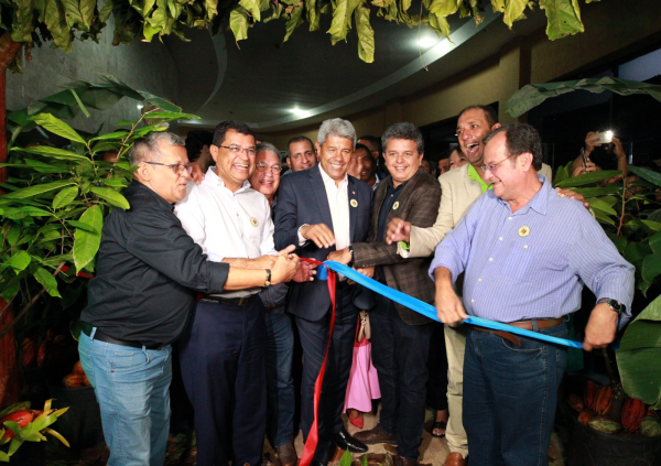 Chocolate Bahia Festival de Ilhéus é aberto nesta quinta (20); governador participa do evento