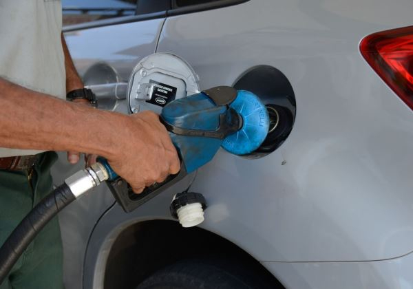 Com o novo ICMS, gasolina deve ficar mais cara a partir desta quinta-feira