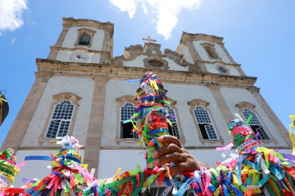 Em Salvador, Jerônimo participa de missa de encerramento das festividades ao Senhor do Bonfim 