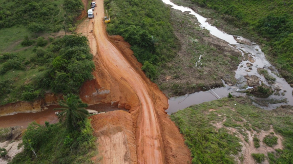 Estado mantém serviços de infraestrutura e ações emergenciais às vítimas das enchentes