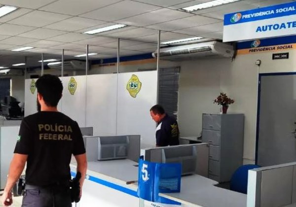 Estagiário do INSS é preso pela PF em Salvador por fraudes em empréstimos consignados