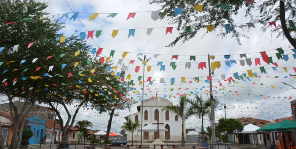 Estruturas sendo concluídas para o Feira Cidade Forró