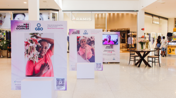 Exposição Fotográfica marca início da campanha Outubro Rosa no Boulevard 