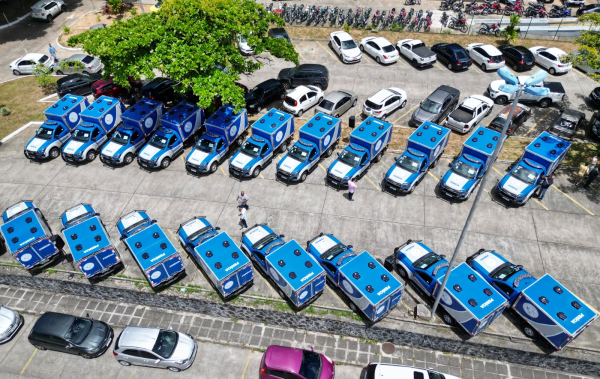 Governo da Bahia entrega frota de 21 novos veículos para a Polícia Técnica da capital e interior