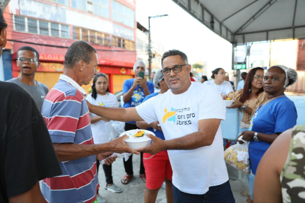 Governo do Estado promove ação ‘Natal Social’ e garante 1,5 mil refeições para população de rua e pessoas em vulnerabilidade