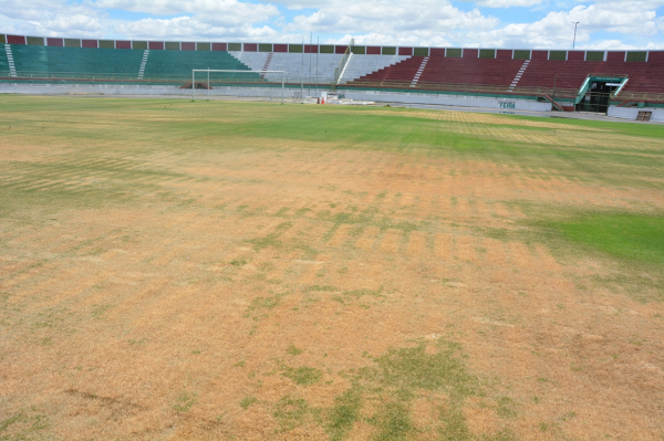 Gramado do Joia da Princesa passará por revitalização para receber partida do Baianão