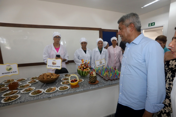 Jerônimo inaugura novo CETEP de Jaguarari, beneficiando mais de 800 estudantes