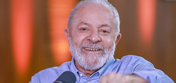 Lula parabeniza Messi e critica atletas brasileiros: 