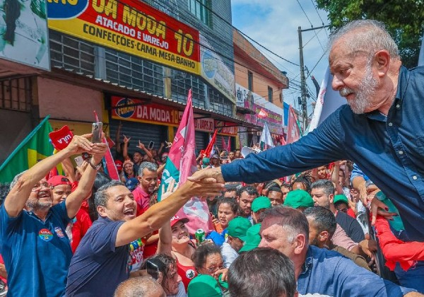 Lula viajará ao Egito no avião do empresário José Seripieri Júnior