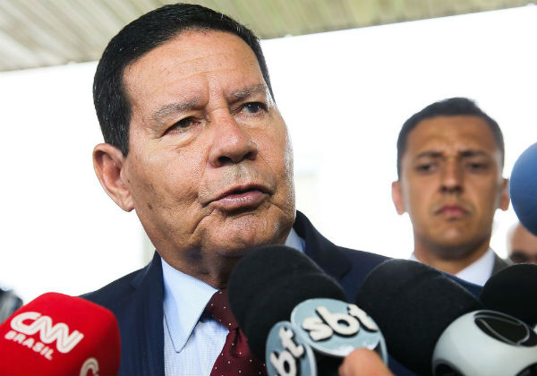 Mourão define trama golpista como ‘plano sem pé nem cabeça’