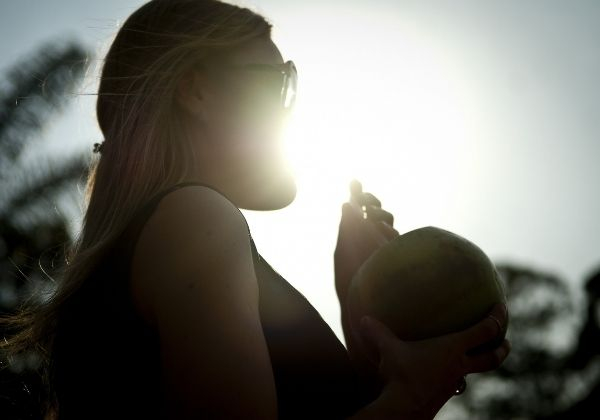 Nova onda de calor atinge o país e o fenômeno deve durar até segunda-feira