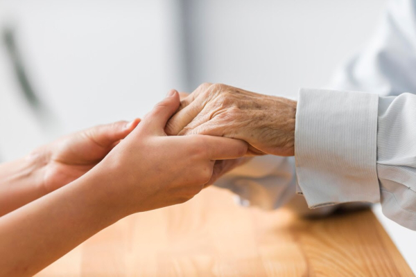 Parkinson: especialista alerta para a importância do tratamento com abordagem multifacetada