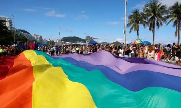 Parlamentares e organizadores pedem recursos para Parada LGBTI+ do Rio