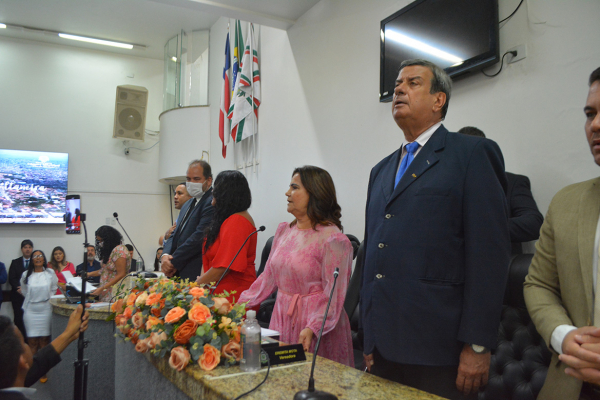 Prefeito destaca momento histórico durante posse da Mesa Diretiva