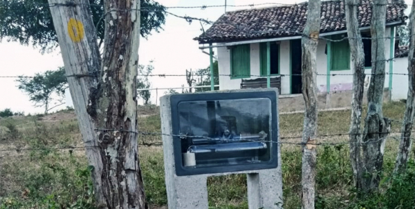 Prefeitura de Feira e Embasa viabilizam água nas torneiras para moradores de Jaguara