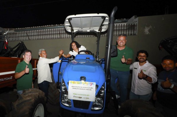 Produção de mel e escoamento da produção ganham reforço em municípios do Semiárido baiano