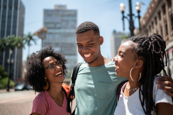 Projeto oferece cursos de formação gratuita a jovens negros de Feira de Santana