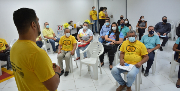 Projeto Via Livre busca ordenar o trânsito em frente às escolas