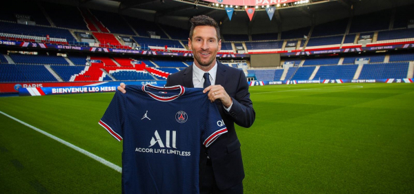 PSG confirma saída de Messi do time após duas temporadas