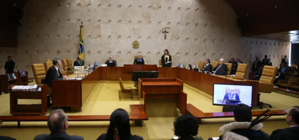 STF decide que Congresso deve regulamentar licença-paternidade em até 18 meses