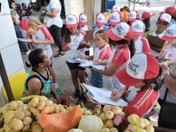 Vivendo Feira: Crianças encerram Expedição Histórica no distrito de Humildes