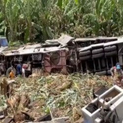 Acidente com trio elétrico deixa 3 mortos e 6 feridos